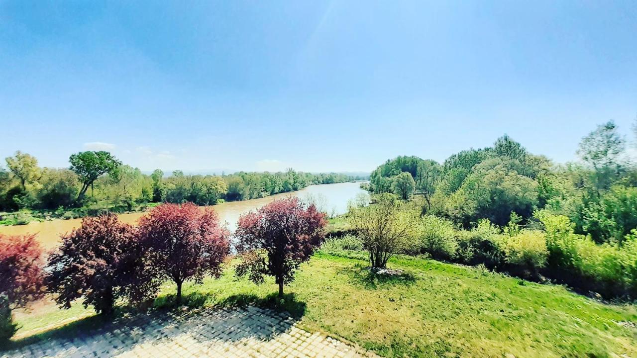 Plaza Hotel Varvarin Екстериор снимка