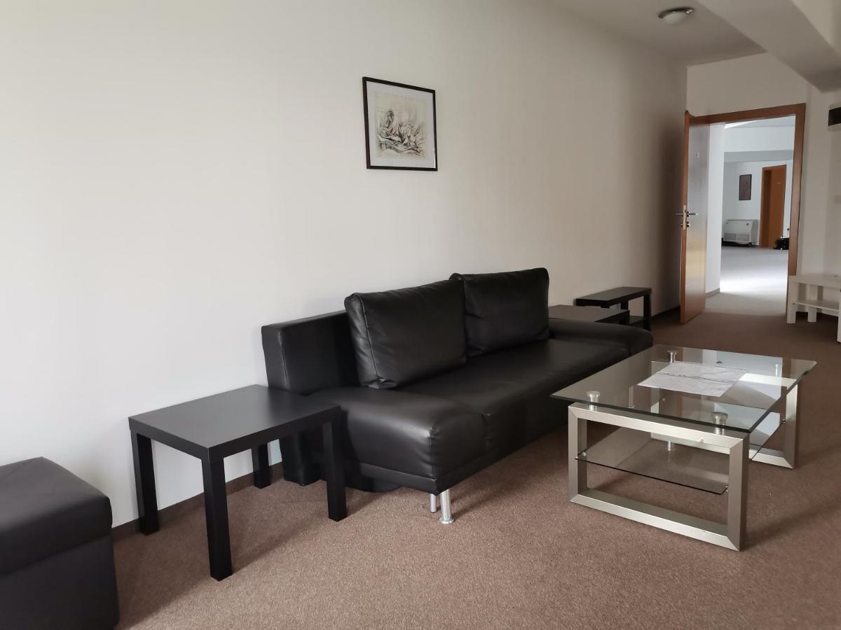 Plaza Hotel Varvarin Екстериор снимка