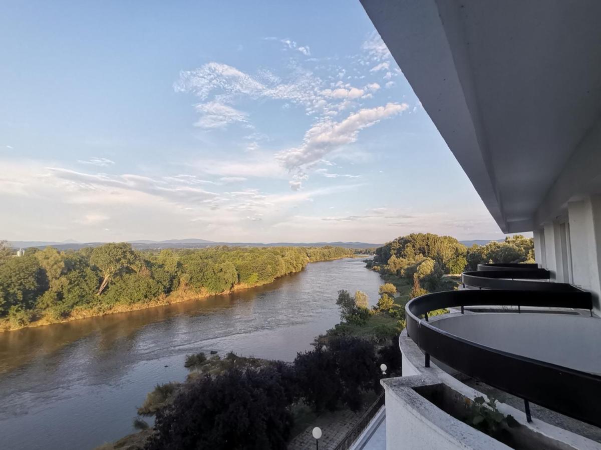 Plaza Hotel Varvarin Екстериор снимка