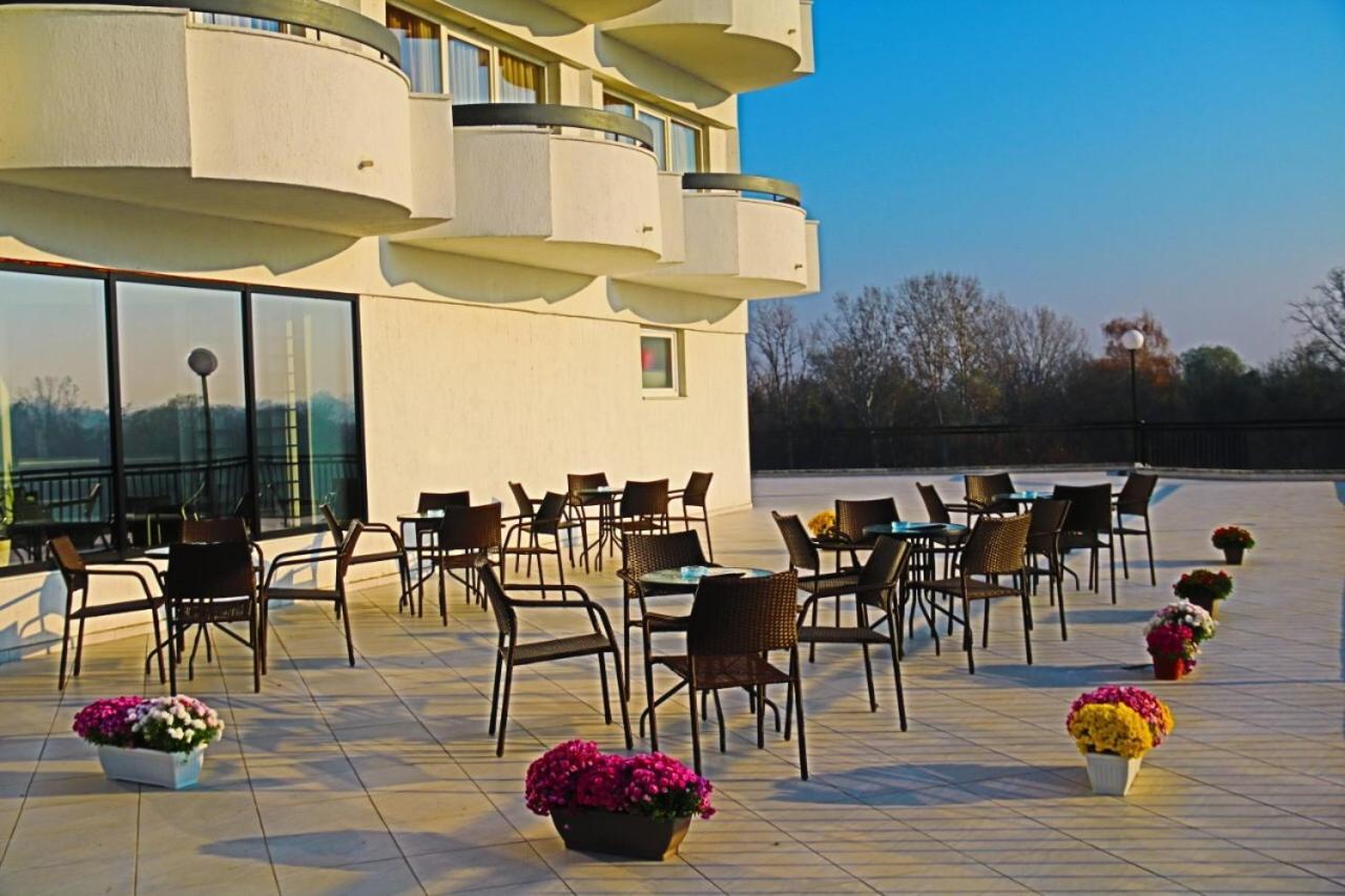 Plaza Hotel Varvarin Екстериор снимка