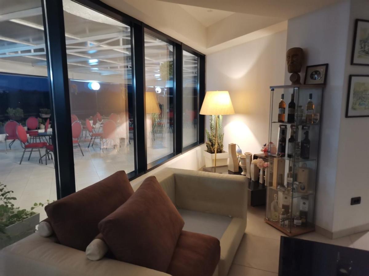 Plaza Hotel Varvarin Екстериор снимка